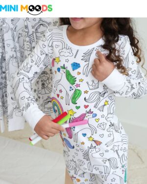 Mini Moods Washable Coloring T-Shirt – Includes 6 Free Markers
