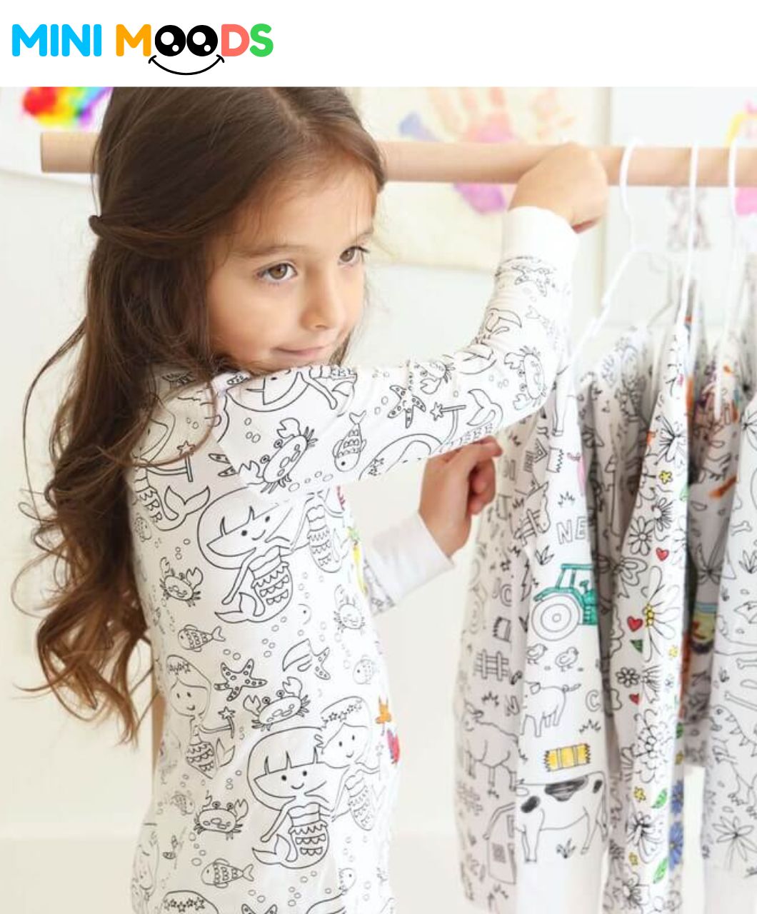 Mini Moods Washable Coloring T-Shirt – Includes 6 Free Markers - Image 2